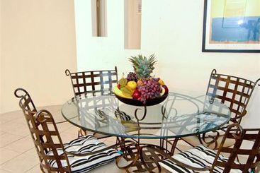 هتل Biarritz Apartments