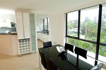 هتل Biarritz Apartments