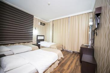 Hotel Divan
