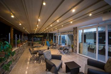 Hotel Divan