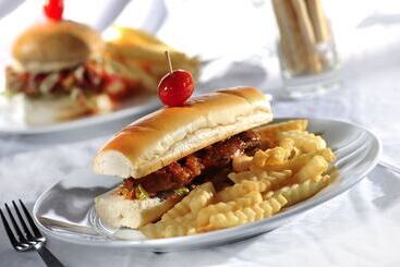 בית מלון כפרי Paya Beach Spa & Dive Resort