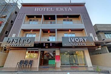 هتل Ivory Suites