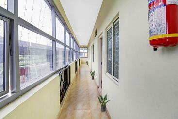 酒店 Flagship Sai Boarding And Lodging Near Kengeri  Metro Station