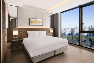 בית מלון כפרי Four Points By Sheraton Suwon