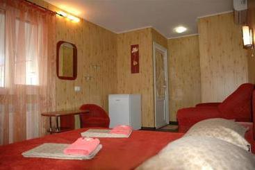 تختخواب و صبحانه Guest House Comfort
