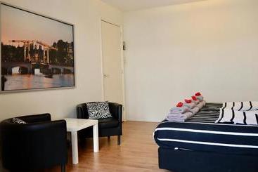 Frankendael Apartments