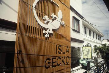 בית מלון כפרי Isla Gecko Resort