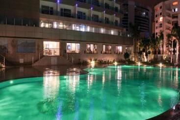 فندق Royal Tulip City Center