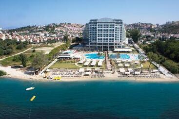 هتل Liberty Kuşadası   All Inclusive