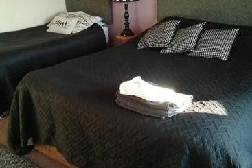 هتل Station Guest House