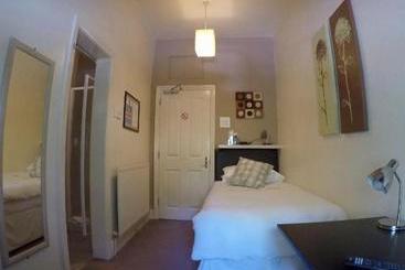 هتل Rostrevor   Guest House