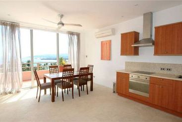 Tanawin Resort And Luxury Apartments