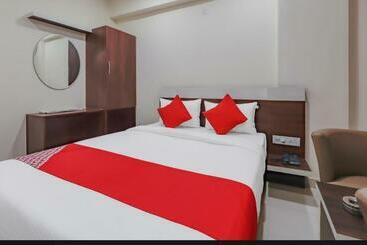 Retkeilymaja Royalwood Deluxe