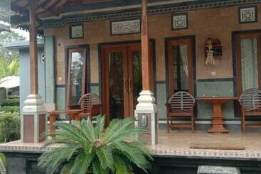住宿加早餐  Khailash Warung And Home Stay