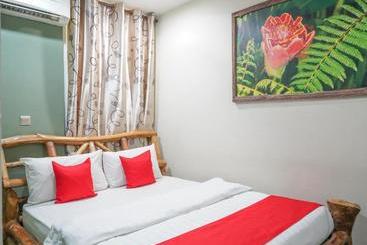 هتل 900 Inn