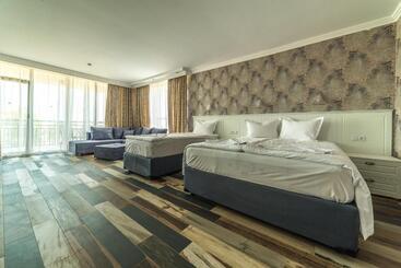 هتل Baikal  All Inclusive