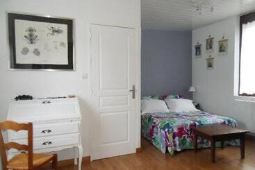 مبيت وإفطار Chambres D Hôtes La Luce