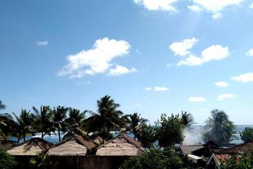 ペンション Rikna Beach House