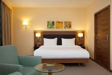 فندق Hilton Garden Inn Ufa Riverside