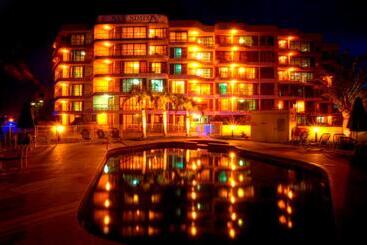 شقة Sentosa At Tugun Beachfront Holiday Home