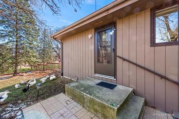 住宿加早餐  Harmony Inn, Huntley Illinois