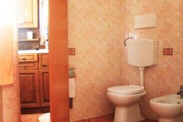 住宿加早餐  Mansarda Fiorita