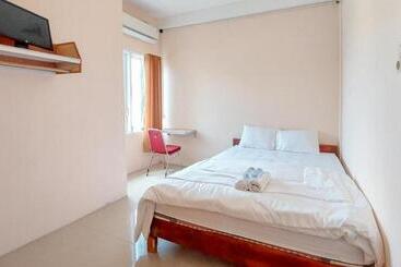 ホテル Artayya Puri 3 Syariah Near Terminal Caruban Mitra Reddoorz