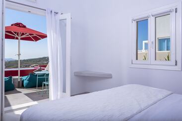 Art Hotel Santorini