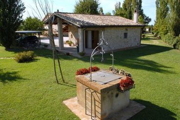 هتل Agriturismo Le Due Torri Ponte Pazienza