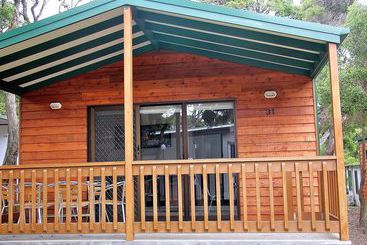 هتل Anglesea Family Caravan Park