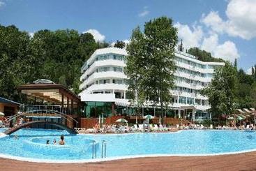 هتل Arabella Beach