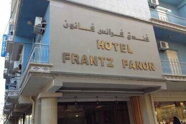 فندق Hôtel Frantz Fanon