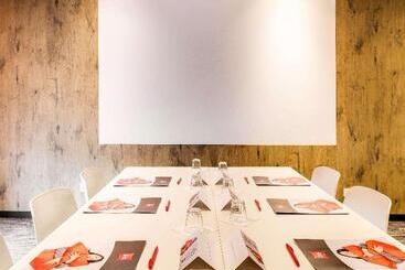 ホテル Ibis Montceau Les Mines