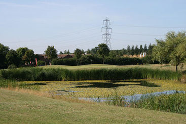 هتل Magnolia Park , Golf & Country Club