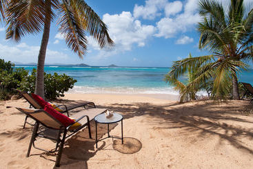 آپارتمان Mango Bay Resort