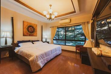 مبيت وإفطار Amaz Bed & Cafe