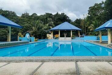ホテル Mjs Camp Site And Mountain Resort