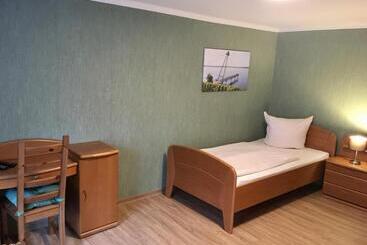 בית מלון כפרי Gasthaus Stuckatz