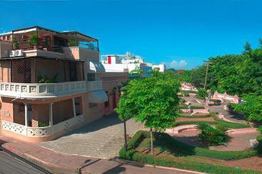 تختخواب و صبحانه Casa Del Sol