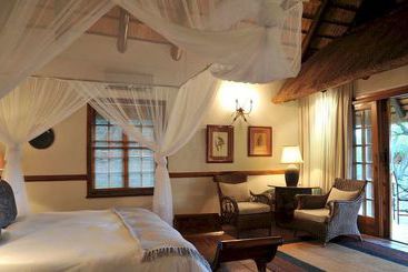 هتل Thornybush Waterside Lodge