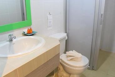 هتل Twin Inn