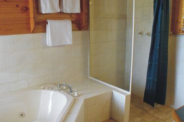 استراحتگاه Karma Chalets And Karisma Spa