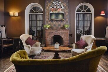 בית מלון כפרי The Bath