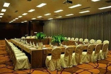 Days Hotel Siping