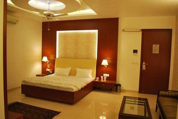 هتل Arina Inn