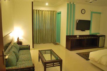 هتل Arina Inn