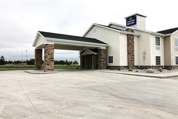 فندق Amerivu Inn And Suites   Crookston