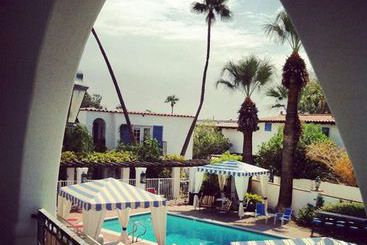 هتل Mykonos Desert Suites