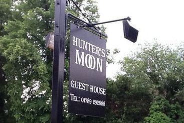 پانسیون Hunters Moon Guest House