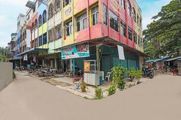 هتل Spot On 91732 Rani Homestay Syariah